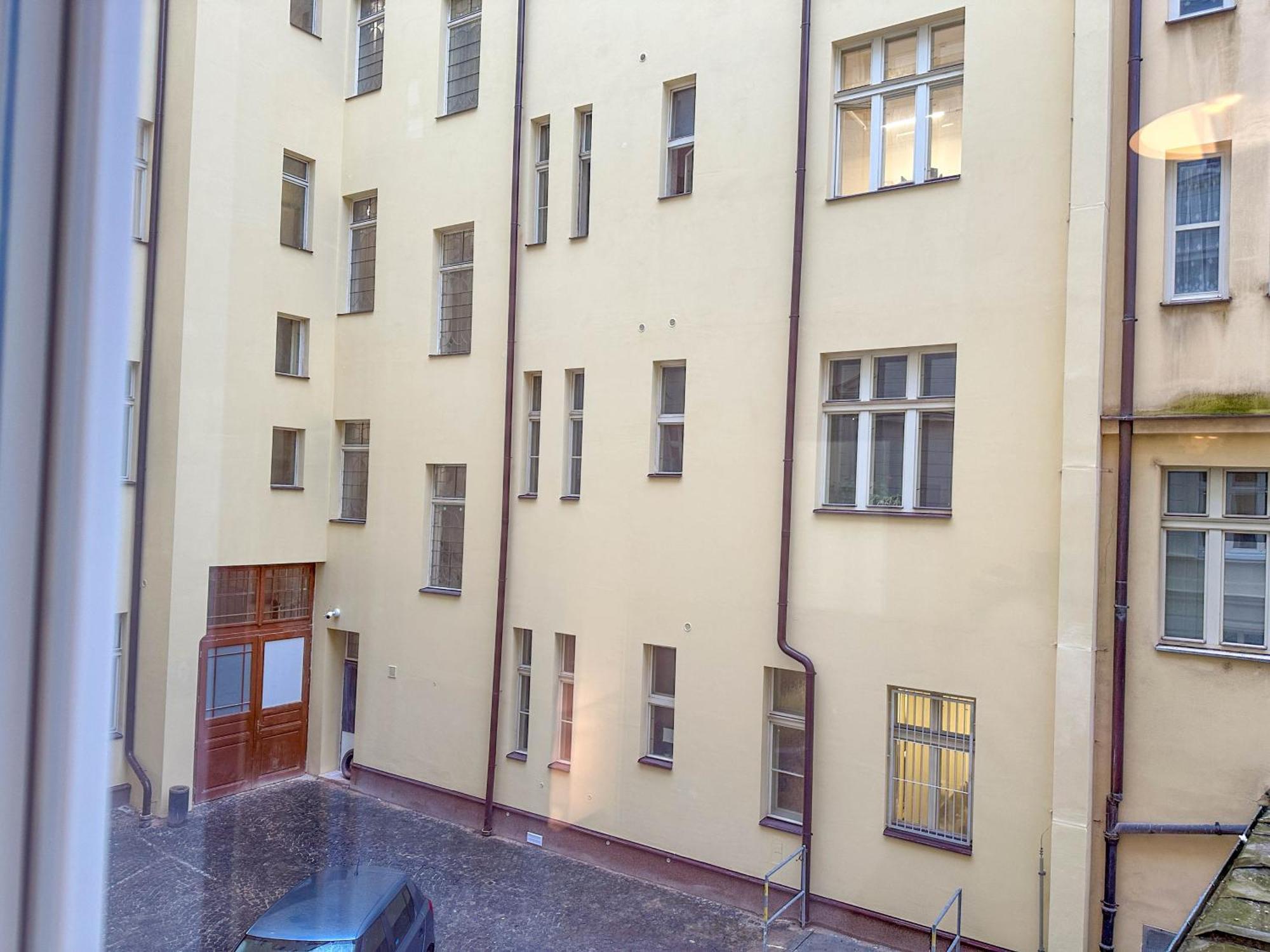 Cozy By Wenceslas Square And Main Train Station Appartamento