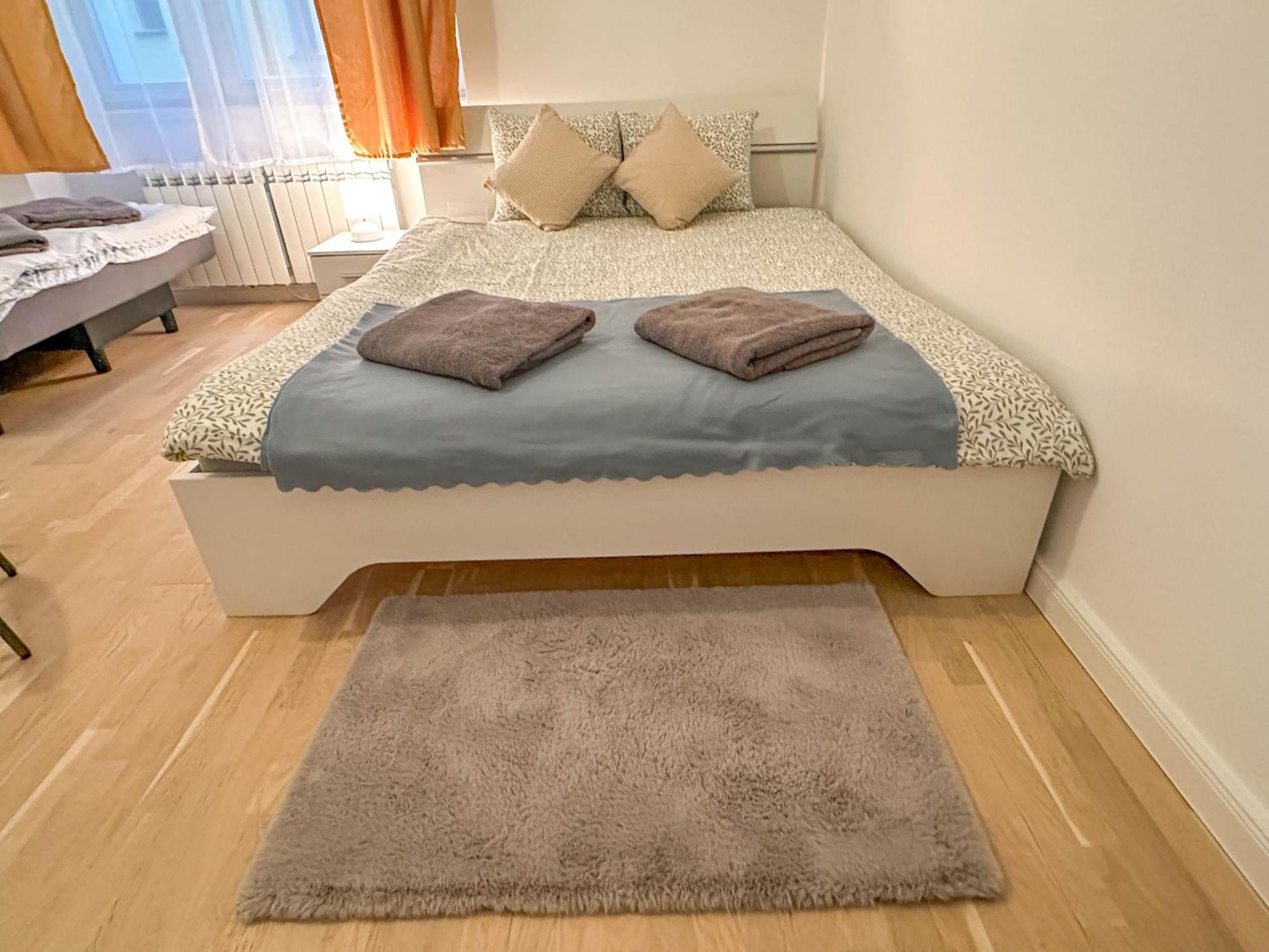 Cozy By Wenceslas Square And Main Train Station Appartamento Praga